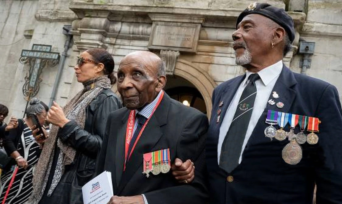 Veterans with medals